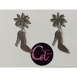 Pendientes flores y tacon...